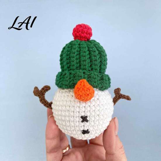 Soft Yarn Craft Decorations Handmade Crochet Christmas Animal Ornament Cute Hanging for Charming Girl Style Ornaments Car Rearview Mirror Bag