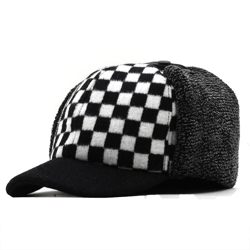 Peaked Cap Women's Autumn and Winter Outdoor Warm Baseball Cap Men's Fleece Thickened Plaid Ear Protector Cotton Hat Tide