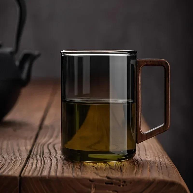 440ml Glass Cups with Walnut Handle Household Heat-resistant Mug Large Capacity Tea Making Glassware Office Drinking Glasses