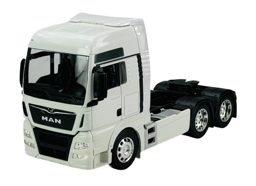 WELLY MAN TGX 3 AXLES WHITE 1:32 32650