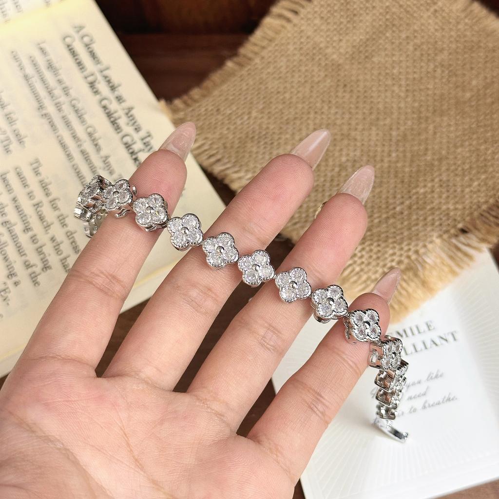 New Full Diamond Four-leaf Clover Bracelet High Luxury Old Money Style Retro Colored Flower Bracelet