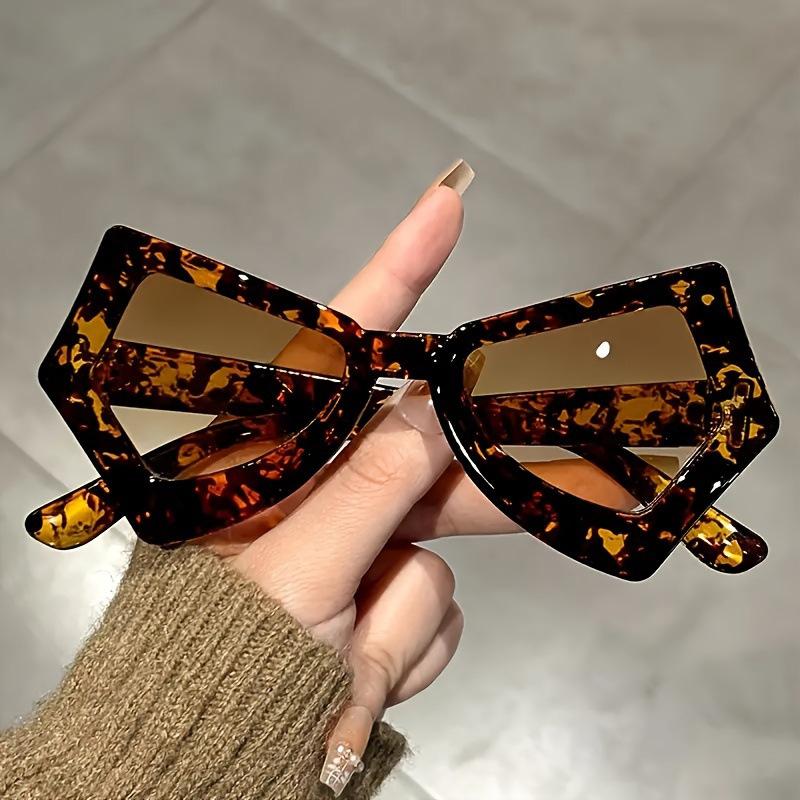 New European and American wind anti-blue light cat's eye butterfly eye large frame women's sunglasses fashion personality catwalk street shootin