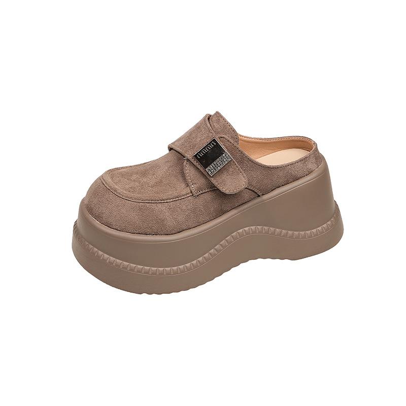 2025 spring new small muffin slippers women wear a pedal thick-soled retro bag head half slippers niche