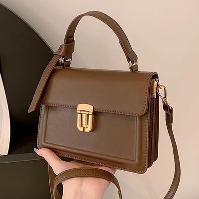 Versatile Messenger Bag Women's New Trendy Retro Portable Small Square Bag Niche Texture Shoulder Bag