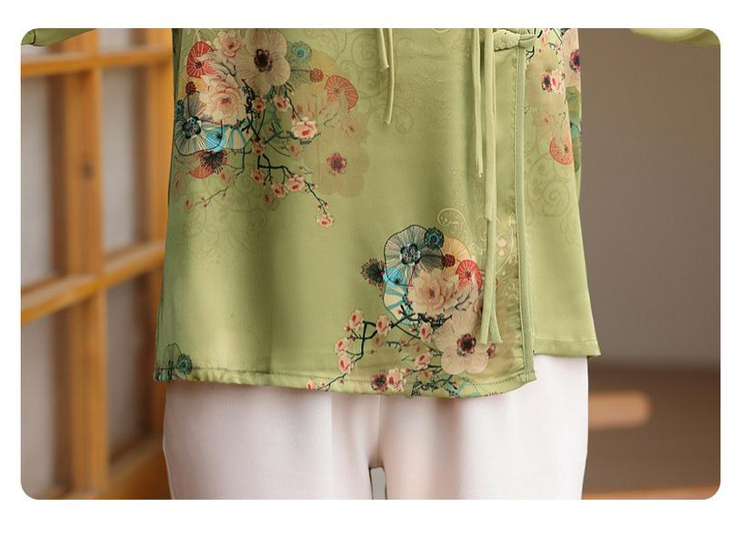 Summer 2025 Elegant Chiffon Two-Piece Set for Middle-Aged and Elderly Women