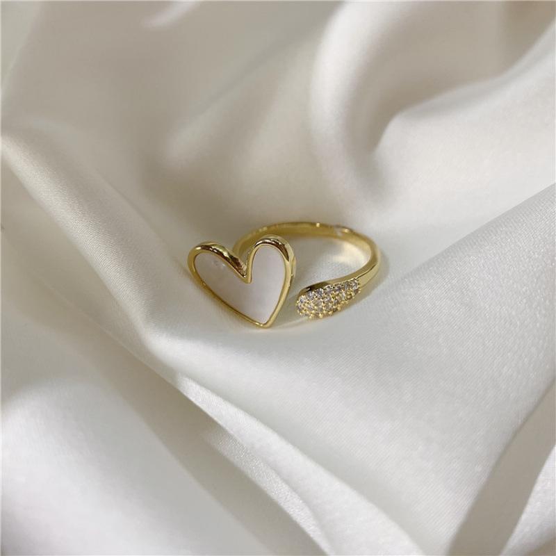 Trendy Women’s Heart Shell Open Ring: Light Luxury & Cool Style Adjustable Opening