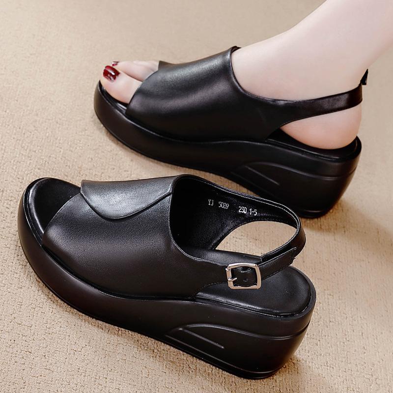 

Leather platform sandals women s summer new versatile one-word drag fashion casual one-word with wedge heel cool slippers 35 чорний