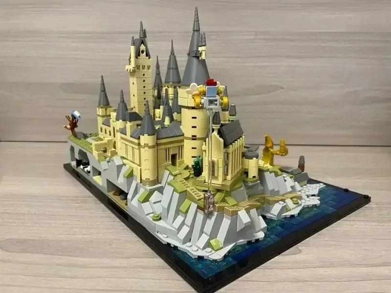 Hogwarts Castle and Ground Building Block Suit, Adult Gift Ideas, Can Build Display Models, Collectible Harry