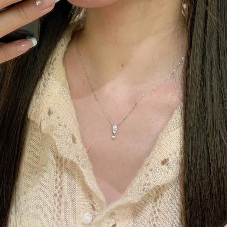 Minimalist zircon water drop pendant necklace female design neck chain commuter collarbone chain accessories