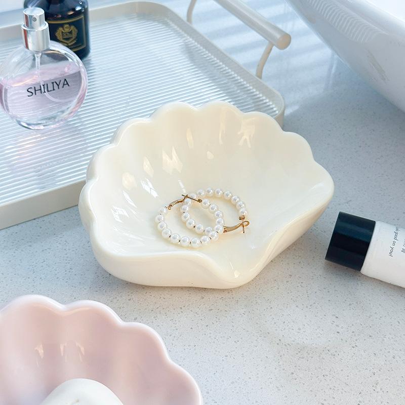 1PC Shell Shape Drain Soap Dish Holder Creative Home Soap Dishes Jewelry Boxes Storage Box Bathroom Accessories