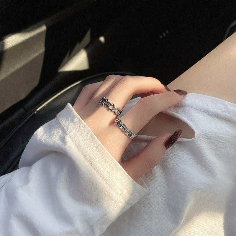 Distinctive Roman Vintage Numeral Ring For Women In Stylish 925 Silver Ideal For Occasion Any