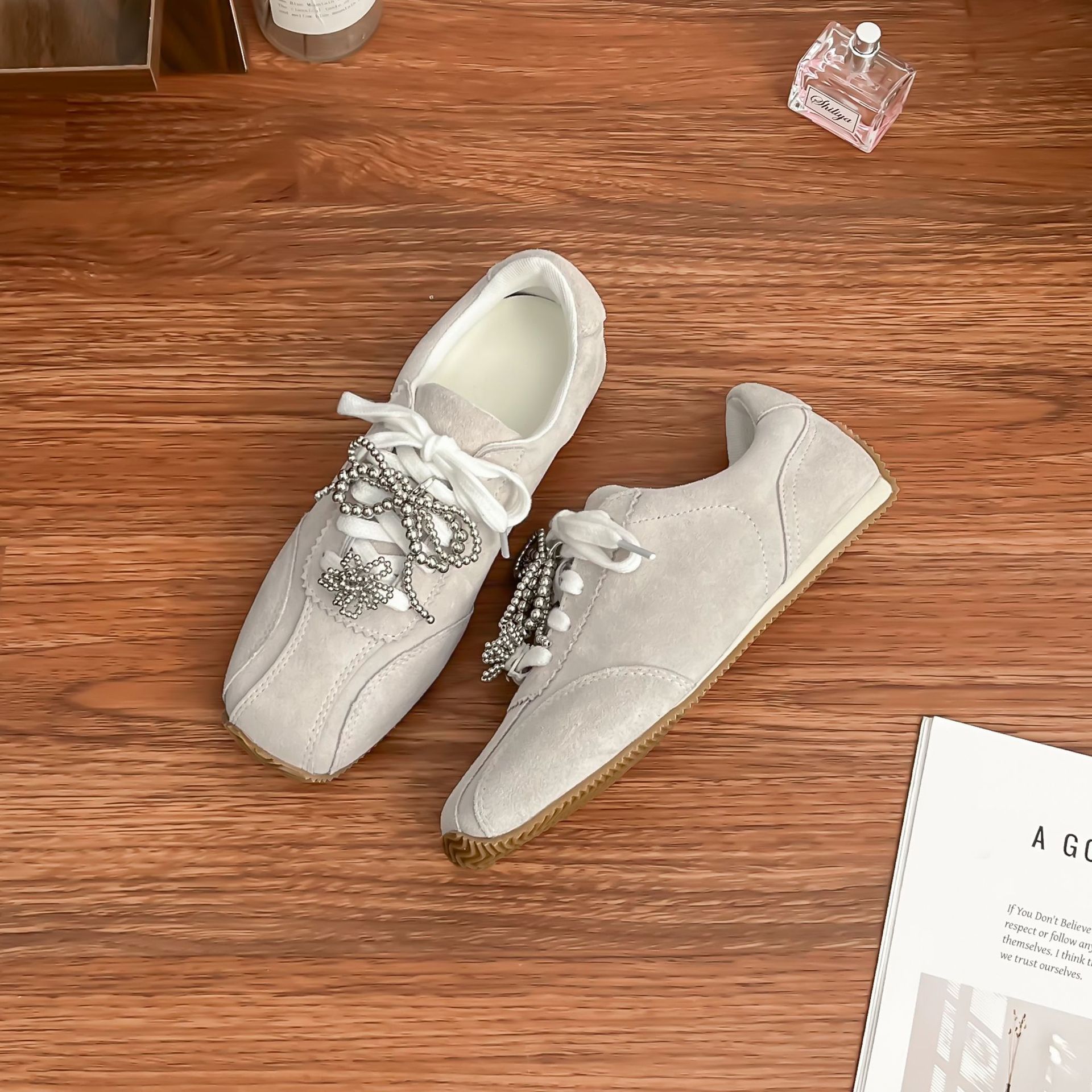 

Yuanlitong spring new platform sports shoes women wear high-end comfortable soft soles not tired feet Forrest Gump training shoes 35