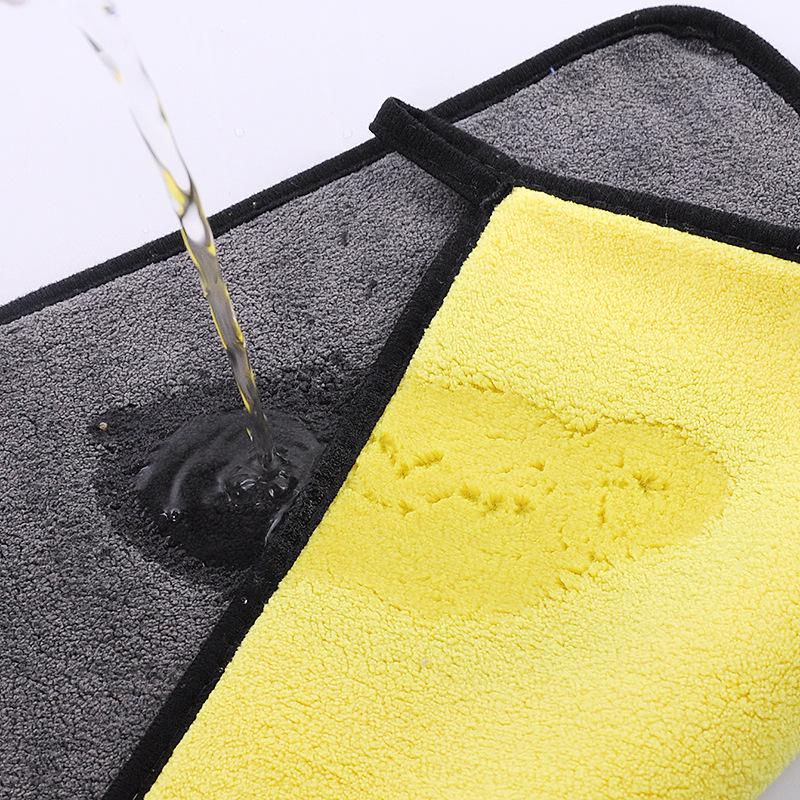 Two-Color High-Density Coral Fleece Car Wash Towel for Thick, Effective Cleaning