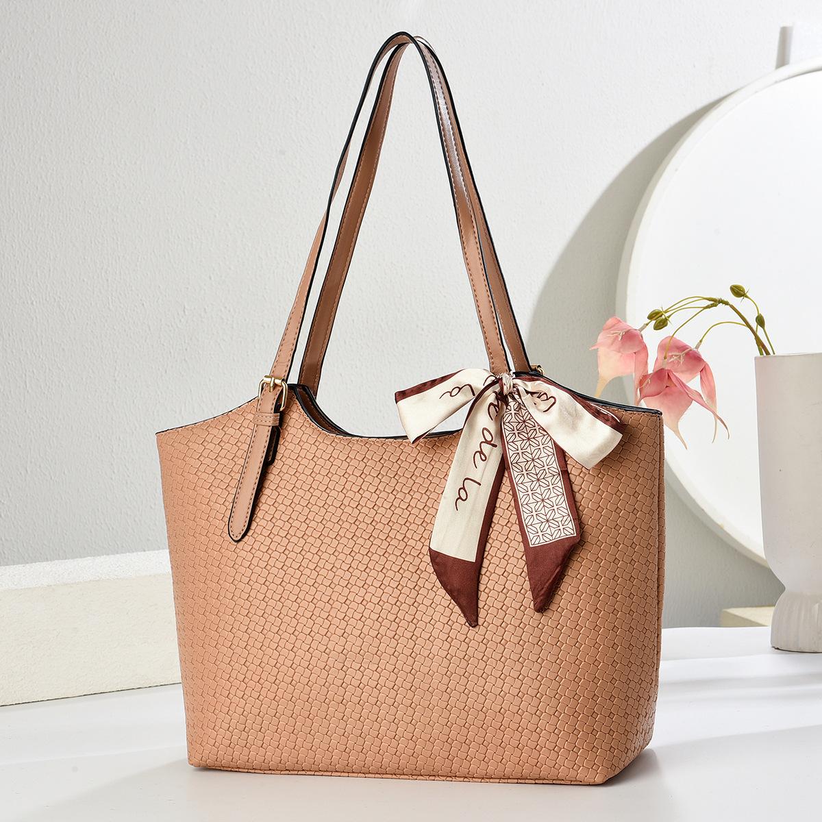 

Vintage tote bag women s simple texture shoulder bag practical commuting large capacity armpit bag 31*12*26 хаки
