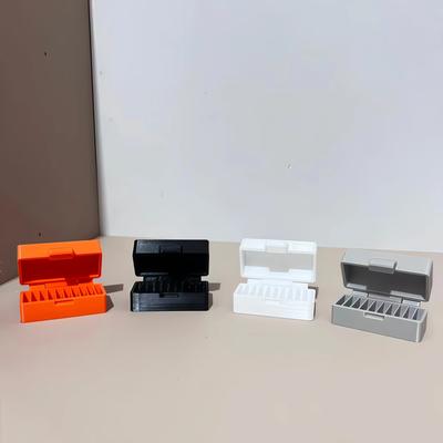 [Přenosný] Držák knoflíkových baterií CR2032 s 10 otvory a 10 zásuvkovými sloty - Přenosný úložný box na malé baterie, zabraňuje ztrátě