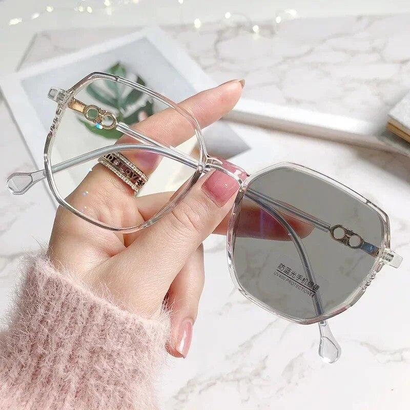 Photochrome Myopie-Brille für Damen, Modetrend, Anti-Blaulicht-Computer-Minus-Brille, fertige Farbwechsel-Sonnenbrille