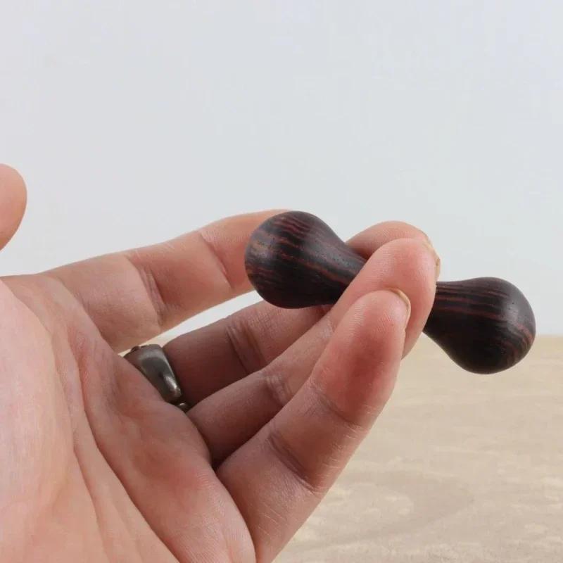 Sandalwood Polished Wood Knuckle Roller Decompression Toy, Hand Spinner for Anxiety & Stress Relief, Finger Rotation Toy