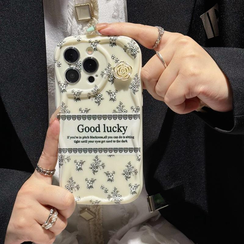 Retro applicable Apple OPPO Samsung mobile phone case creative English vivo Huawei Xiaomi three-dimensional ins camellia