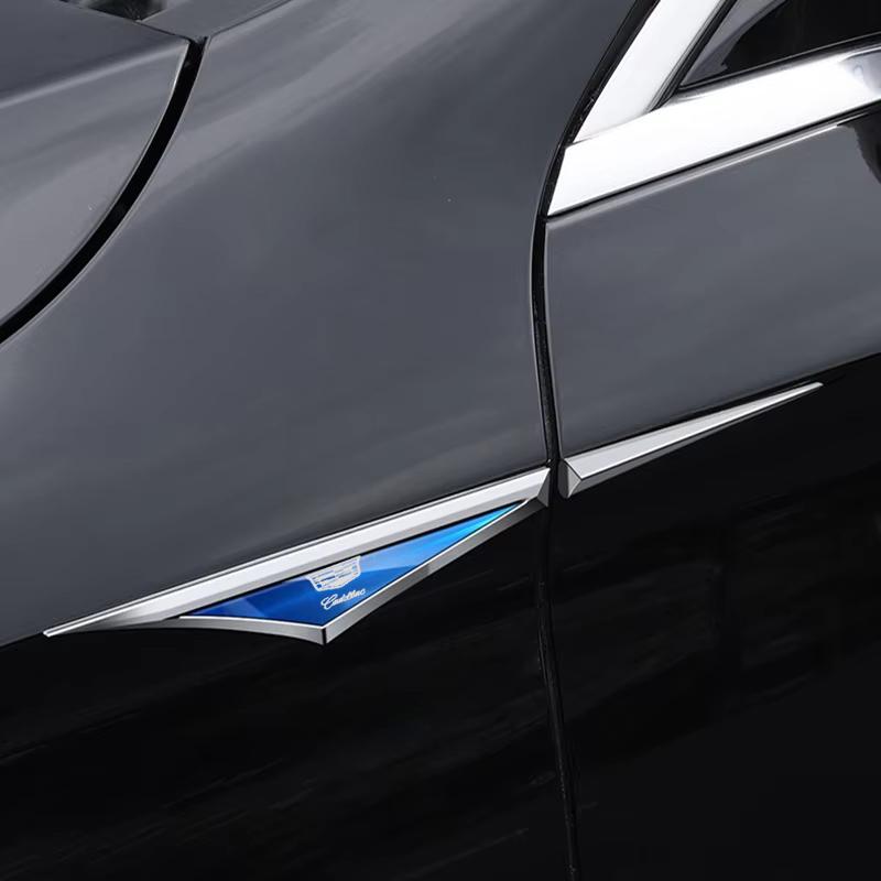 Per Cadillac Seville XT4 CT4 CT5 ATS SLR STS EXT CTS Escalade 2 Pezzi Emblemi Metallici Laterali per Auto Parafango Portiera Adesivi Decorazione