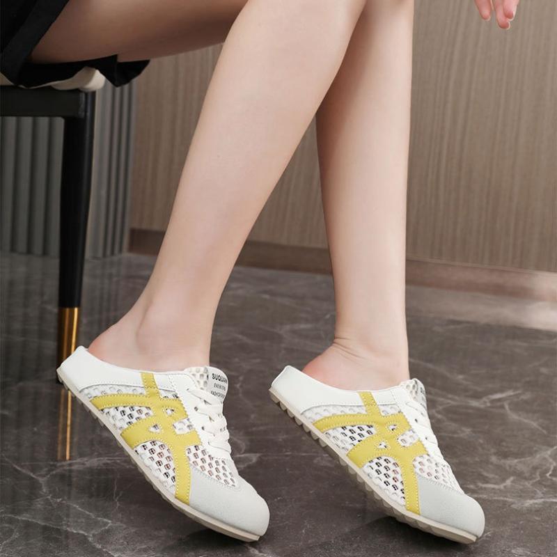 Summer Women's Woven Half Slippers 2025 New Hollow Breathable Walking Shoes Outdoor Fashion Slip-on Flat Shoes Zapatos De Mujer