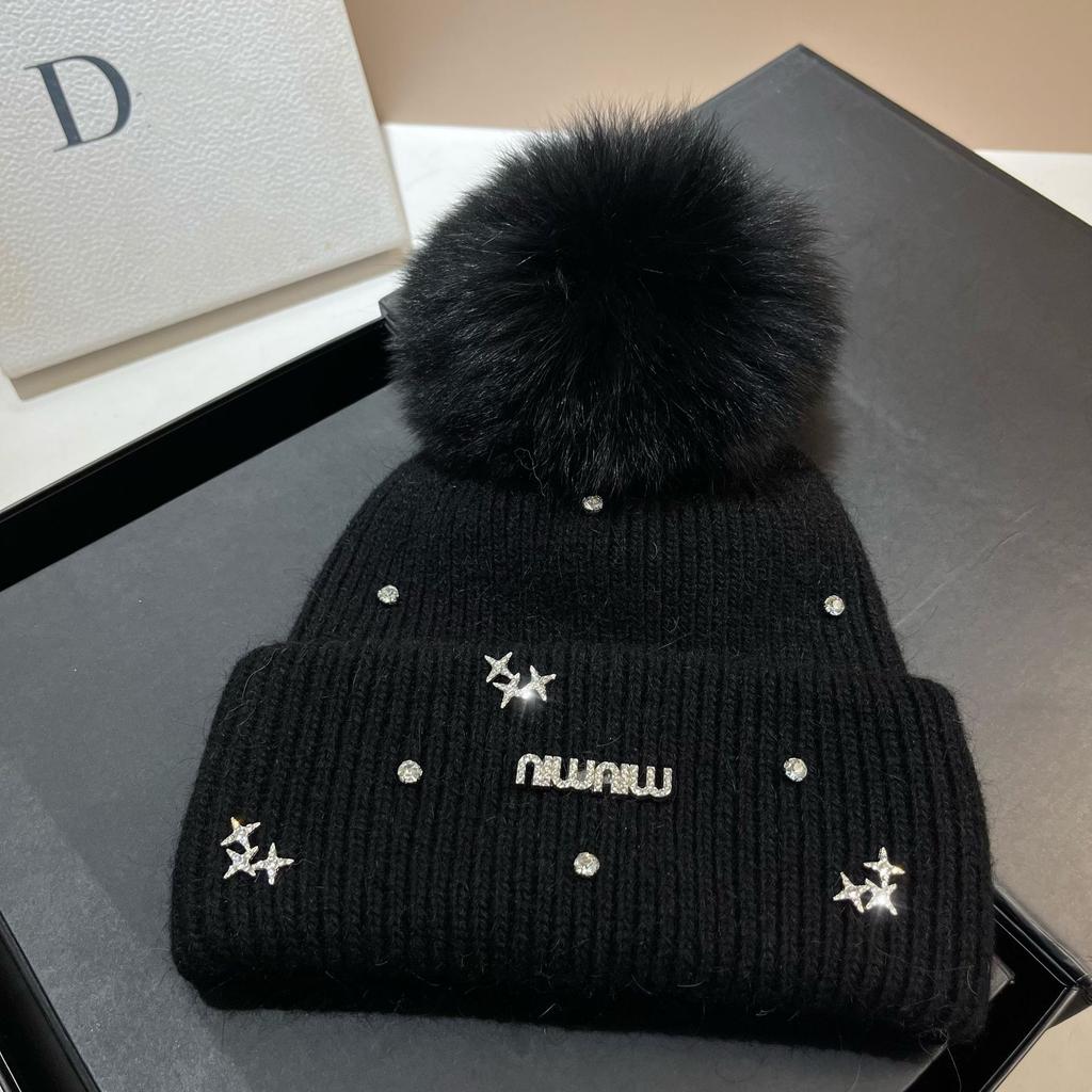 Light Luxury Rhinestone Min Small Fragrant Style Design Big Hairball Knitted Hat Winter Sweet Plush Warm Rabbit Fur Wool Hat