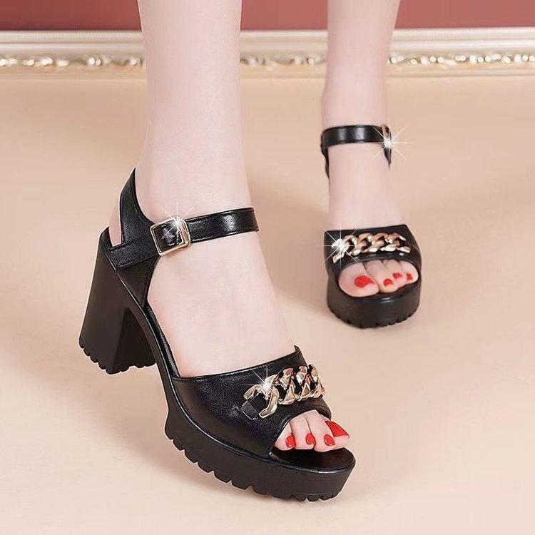 Leather sandals women's 2025 summer new women's sandals fish mouth fashion high heel waterproof table one-word buckle thick heel women's shoes