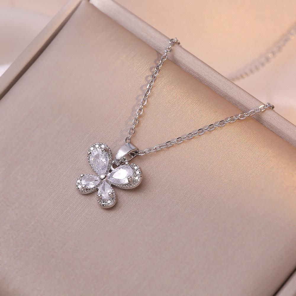Butterfly Necklace with Color-Retaining Zircon - Fashionable, Versatile Women's Jewelry Accessory.