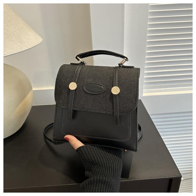 

Джинсовый ретро 2025 новый повседневный рюкзак большой вместимости осень и зима сумка почтальона школьная сумка женская портативная на двойном плече сумка-мессенджер