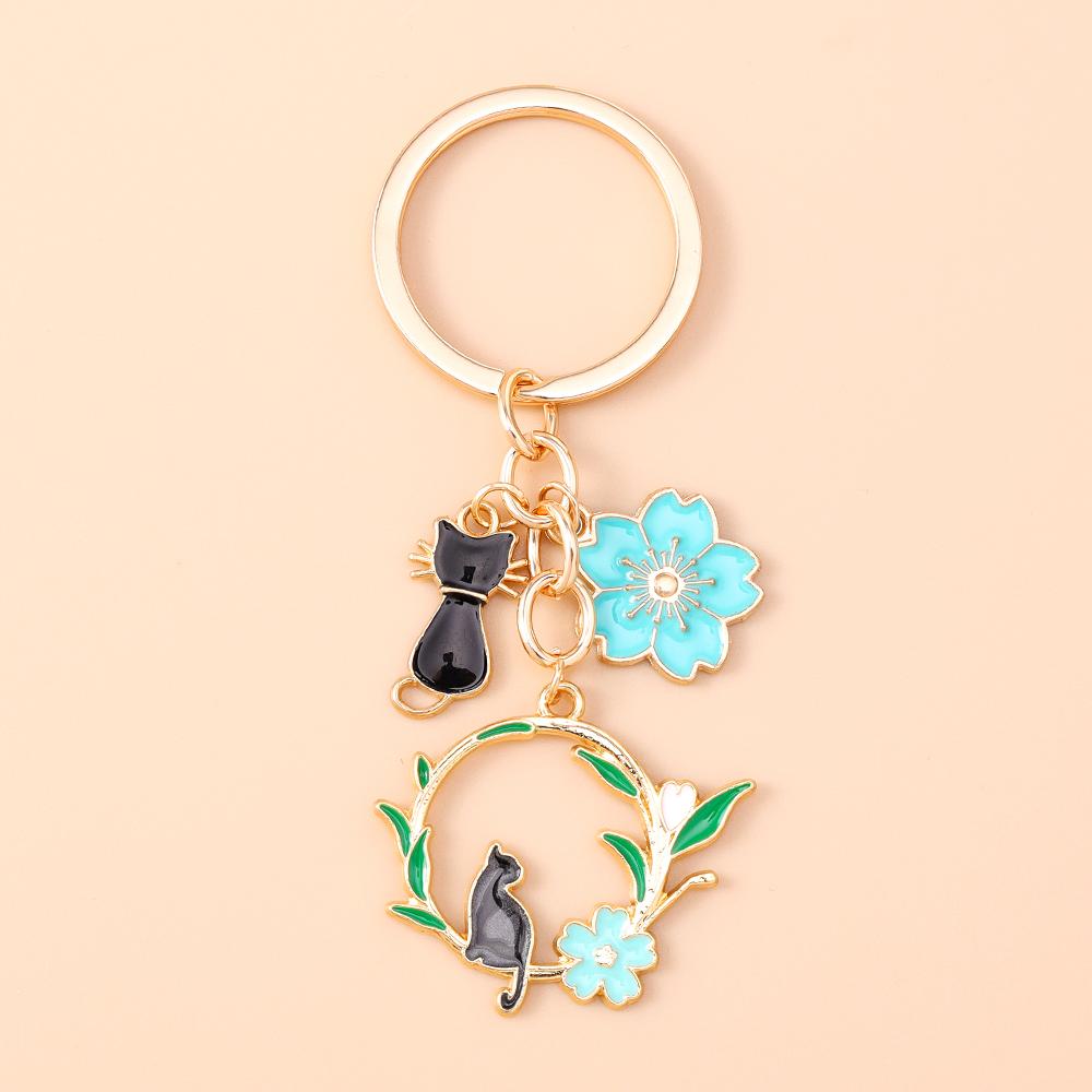Pretty Flower Wreath Keychain Women Girls Cat Rabbit Butterfly Key Ring Pendants for Handbag Decor DIY Key Chain Jewelry Gifts