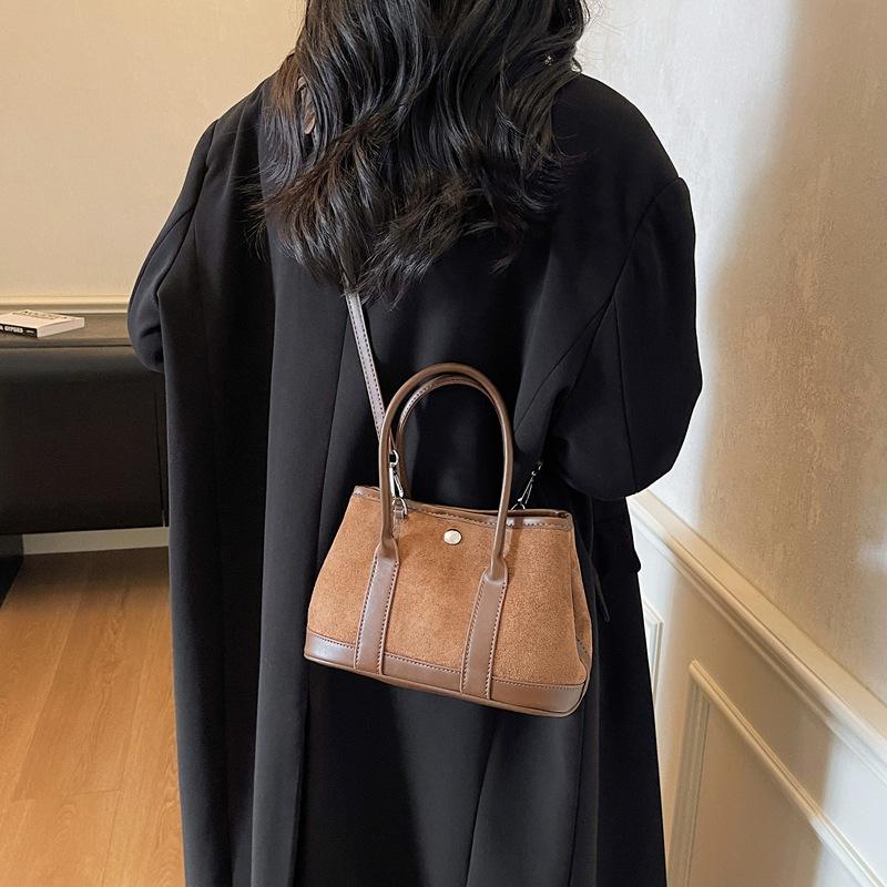 Commuter retro small bag women's autumn and winter versatile messenger bag fashion small bag