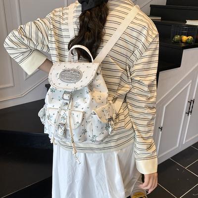 Γυναικείες τσάντες – Γυναικεία σακίδια