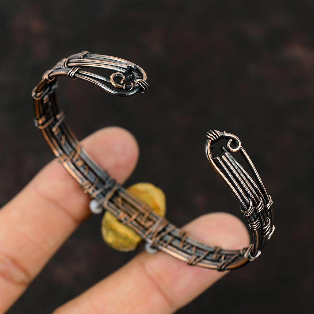 Wildpferd Magnesit Manschette Blaue Spitzenachat Perlen Armband Kupferdraht umwickelter Schmuck Verstellbarer Armreif Handgefertigte Manschette Edelstein Kupferarmreif