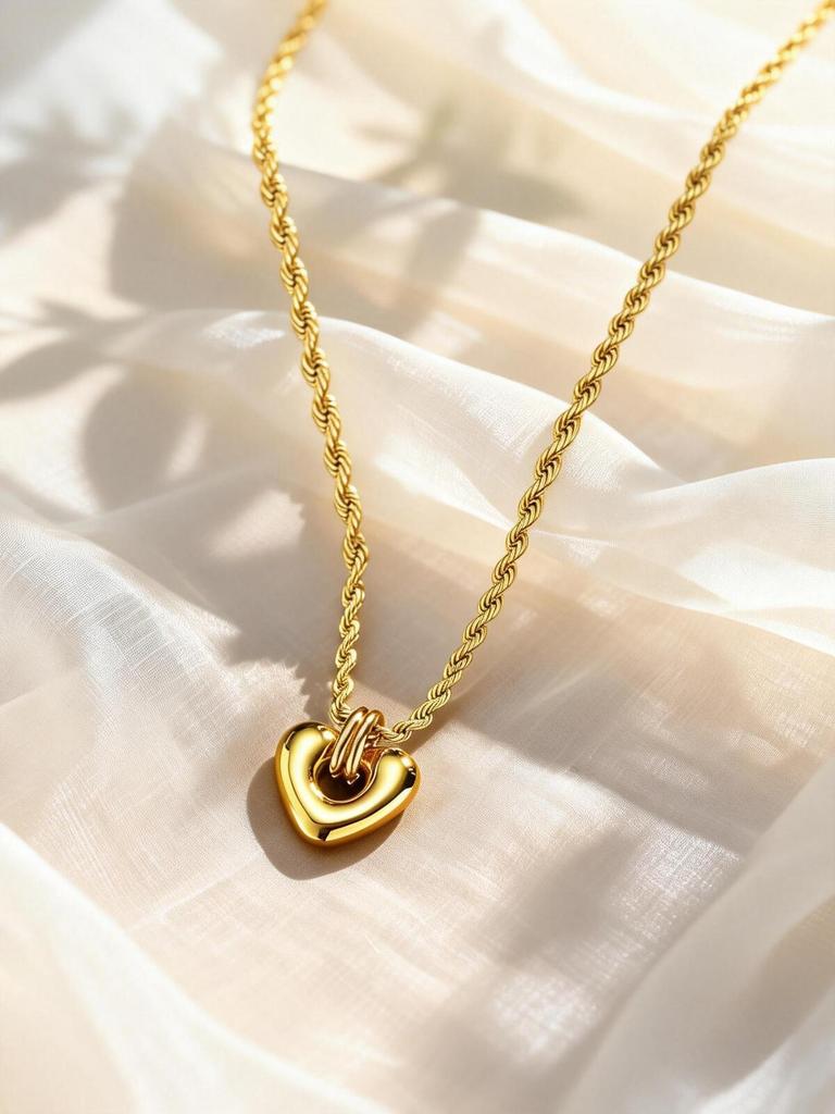 Stainless Steel Twist Rope Heart Necklace, 18K Gold Plated Love Pendant, Women‘s Fashion Jewelry Tarnish-proof
