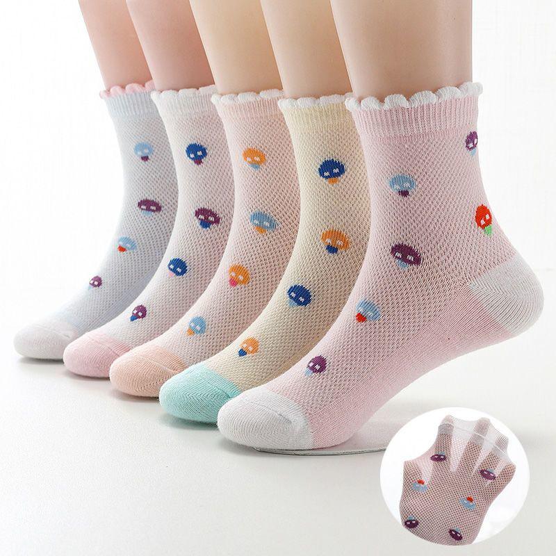 Breathable Cotton Mid-Calf Socks for Kids (1-15 Years), Anti-Odor, Cute Design for Boys and Girls, Ideal for Spring and Autumn.