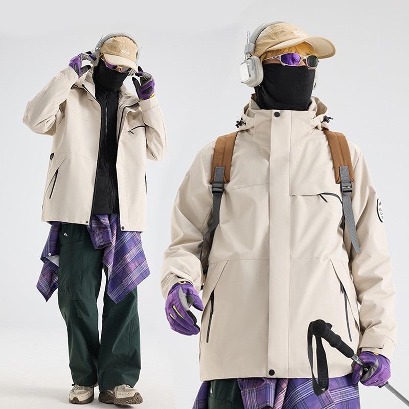 Jacket women's outdoor hiking suit fleece liner windproof and waterproof three-in-one jacket men's customization