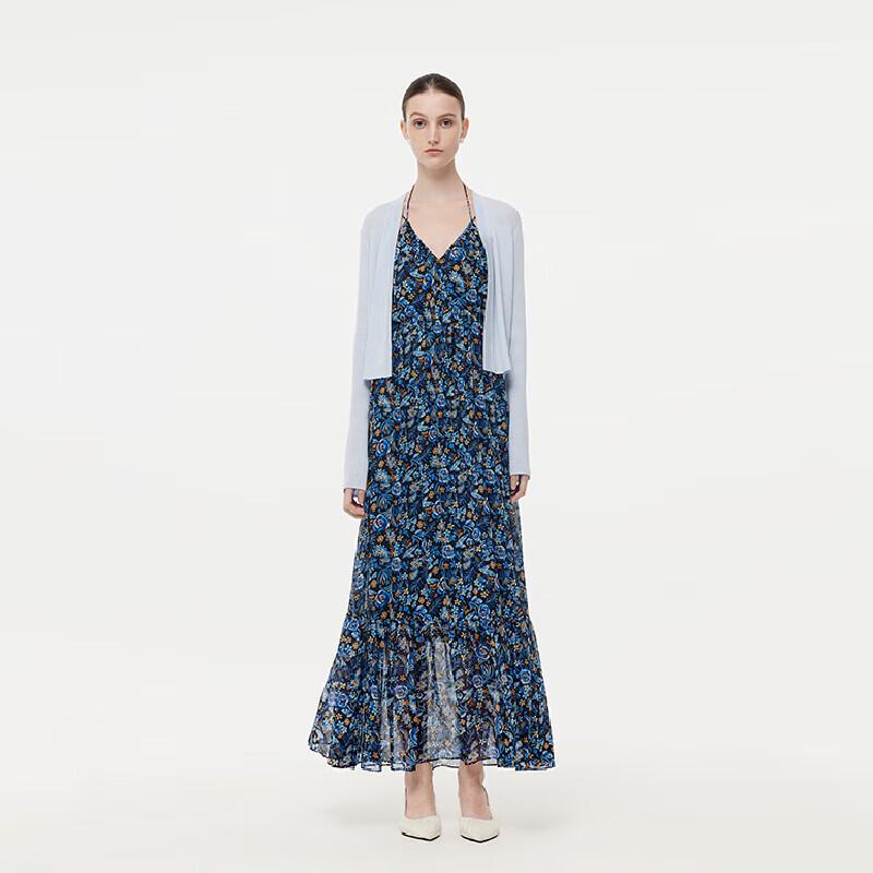 GOELIA V-Neck Knit Cardigan