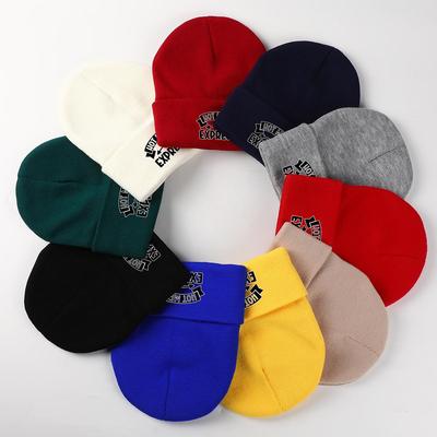 "HOT MESS EXPRESS" Aufdruck Strickmütze Beanie, Text Damenmütze Thermisch Krebs Chemo Einfarbig Bommelmütze Strickmütze Beanie