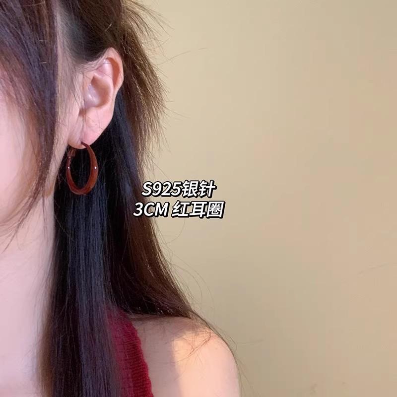 Silver needle flash zircon earrings, women's exquisite temperament stud earrings, spring and summer earrings.