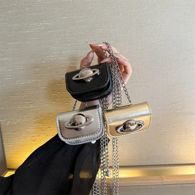 Fashion Mini Chain Bag Silver Gold Black Single Shoulder Crossbody Bag for Women Portable Coin Purse Lipstick Earphone Organizer
