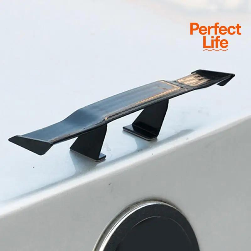 1Pcs Car Rear Spoiler Mini Wing Small Model Decoration Auto Parts GT Style Winglet Mini Carbon Fiber Look Tail Wing