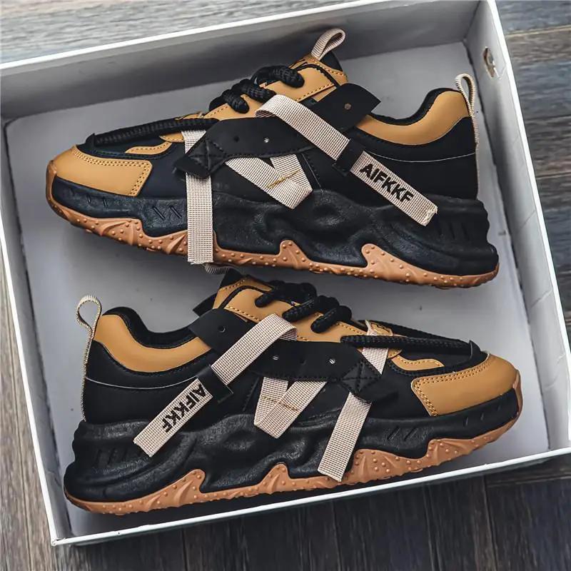 Mode Nytt Specialerbjudande Herrsneakers Modetrend Mångsidiga Fritidsskor Tjocka Sulan Höjdökande Bekväma Löparskor