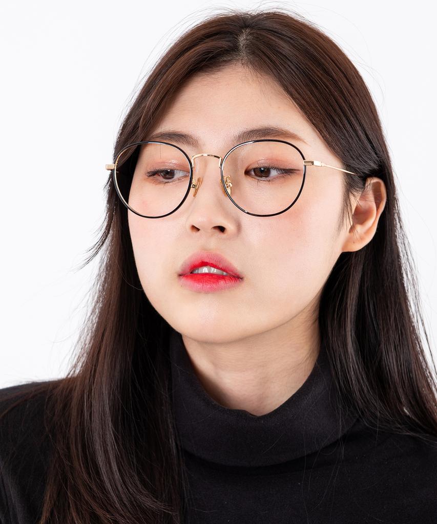 Eseubika Mateo-C01 Titanium Eyeglass Frames