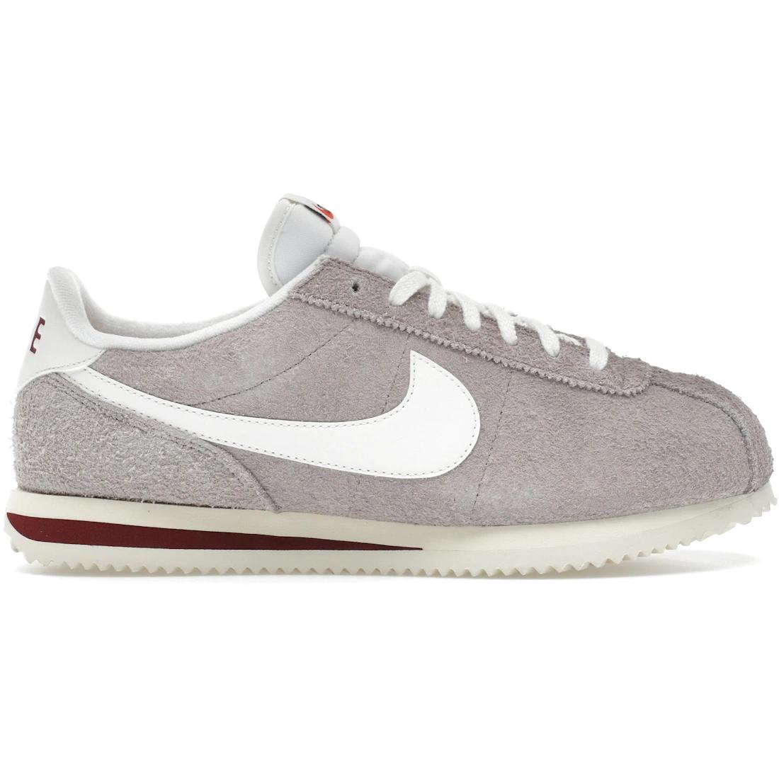 

Кроссовки Nike Cortez SE Замша College Grey Dark Team Red Coconut Milk Sail(HF3142-001) 46