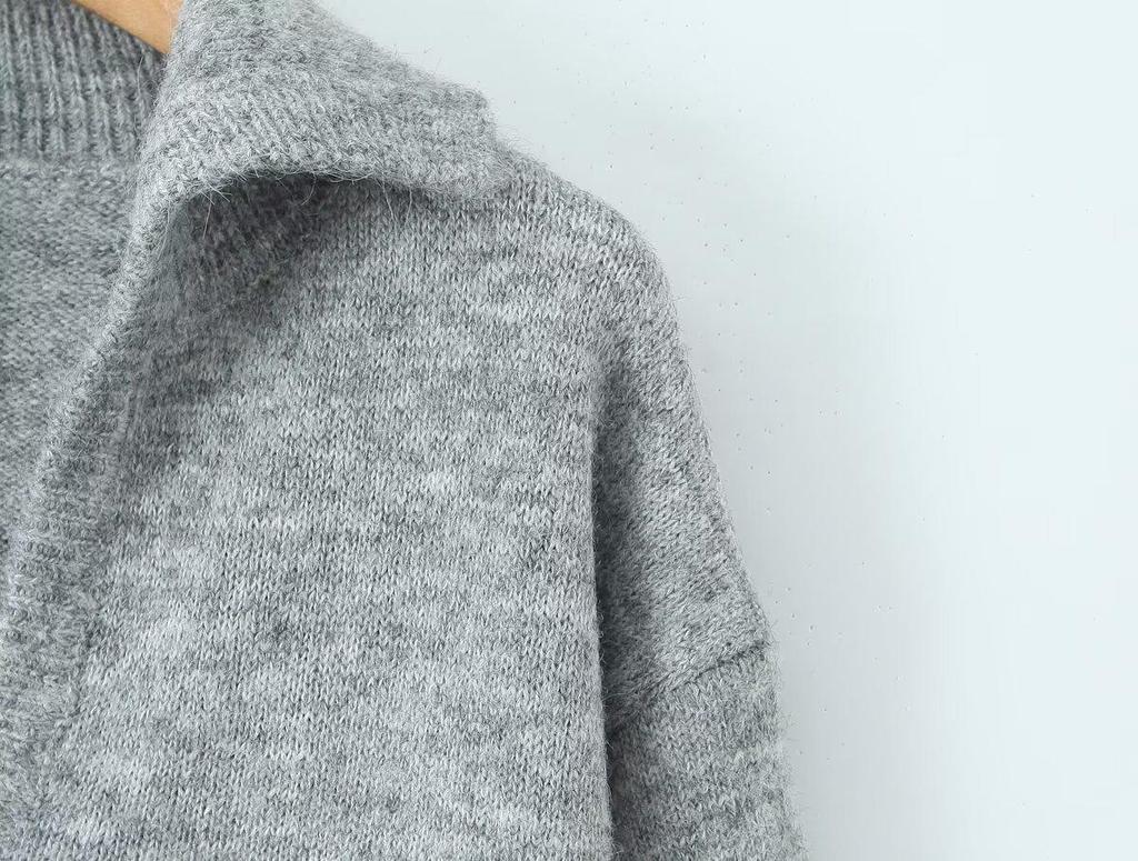 European and American Women's Fashion Simple Lapel Pullover Sweater