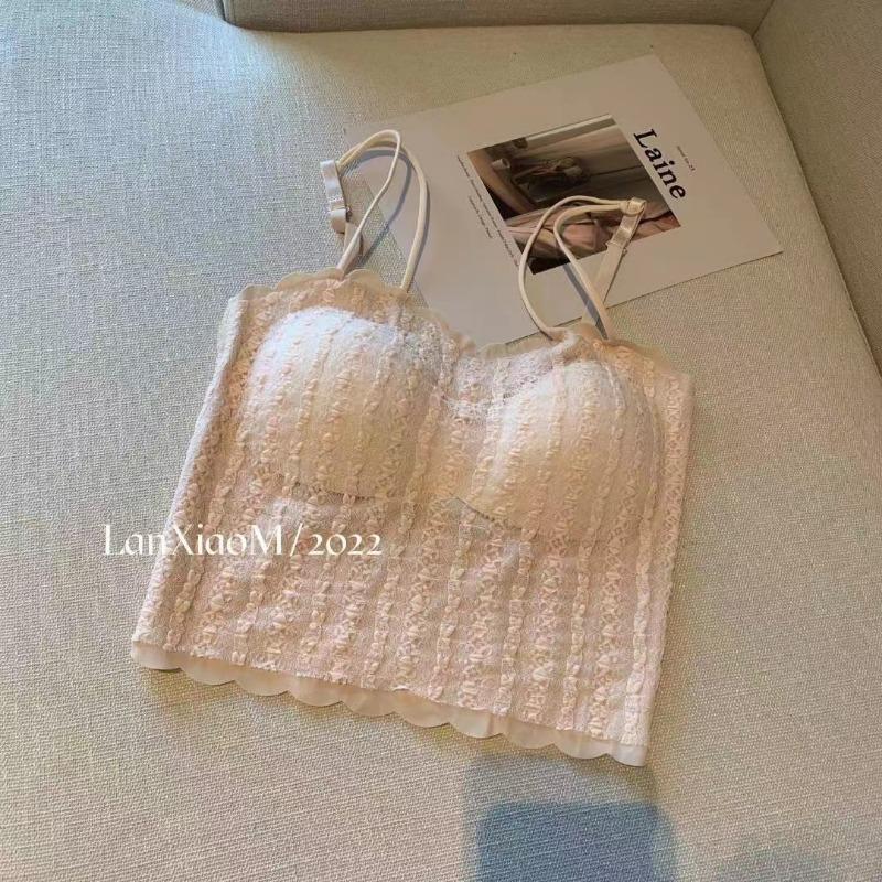 Tílko s odhalenými zády ve francouzském stylu