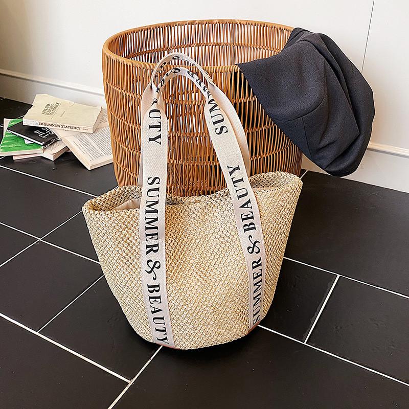 Woven Straw Shoulder Bag With Zipper Closure For Beach And Holiday Use