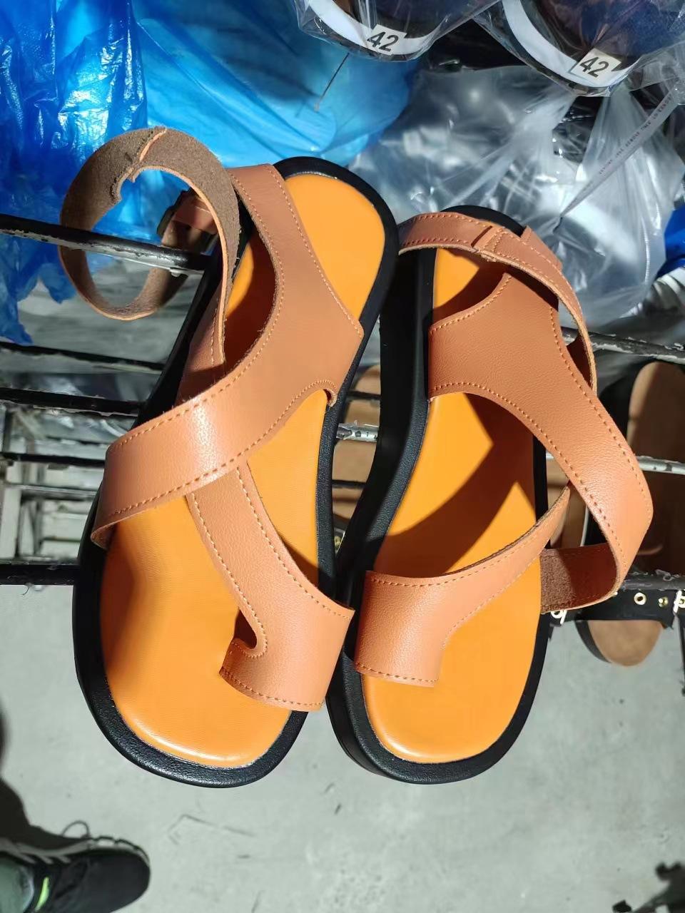 

Женские модные повседневные сандалии на плоской подошве 36 оранжевый