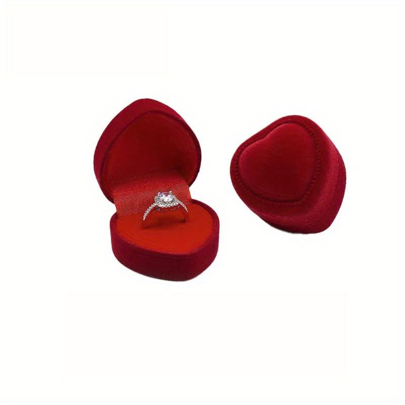 

Luxurious heart-shaped velvet ring box designed to store rings and earrings, perfect for girlfriends, mothers, or for weddings and festivals 1pc
