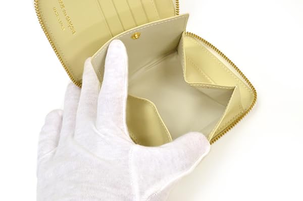 des Round zipper bifold wallet leather EMBOSSED ecg23s010 SA210E WHITE [COMME GARÇONS] Off-white