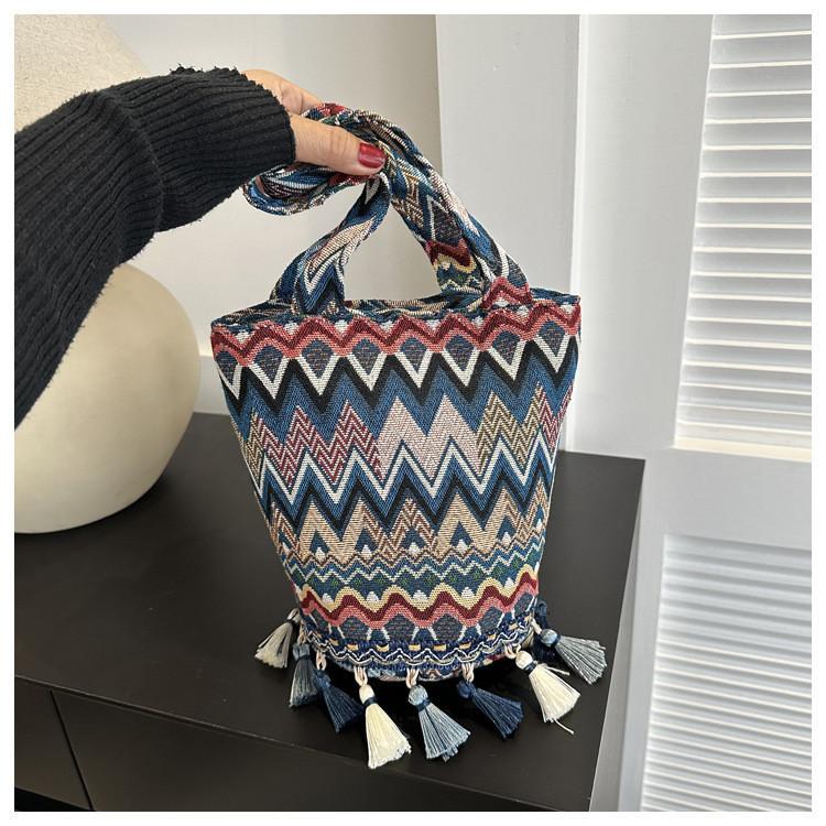 Trendy Ethnic Inspired Large Capacity Bucket Bag 2023 Fashion Striped Women's Handbag
